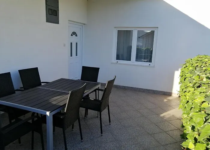 Apartmants Mazoljice شقة موستار